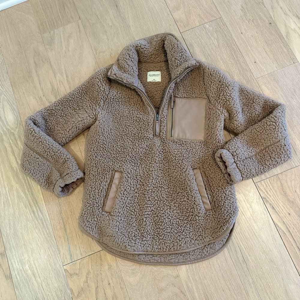 Abercrombie & Fitch Tan Sherpa Hoodie Jacket